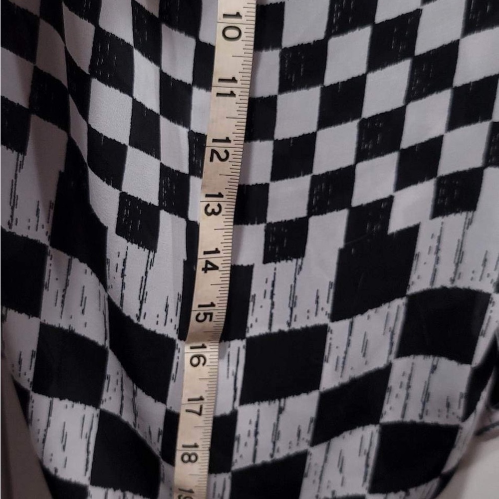 Checkered top - Picture 8 of 8